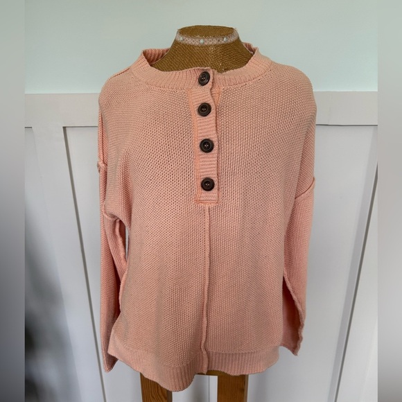 Natural Reflections Women’s Peach pink  Knit Sweater 1/4 Button Up Size Medium - Picture 1 of 9